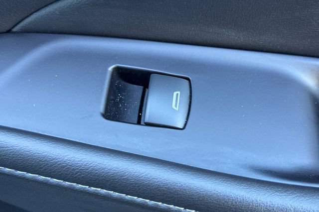 Used 2019 Buick Enclave Avenir w/ Avenir Technology Package image 23