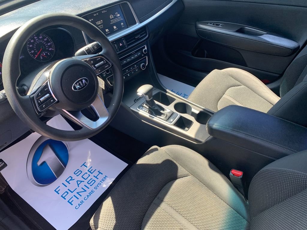 Used 2019 Kia Optima LX image 11