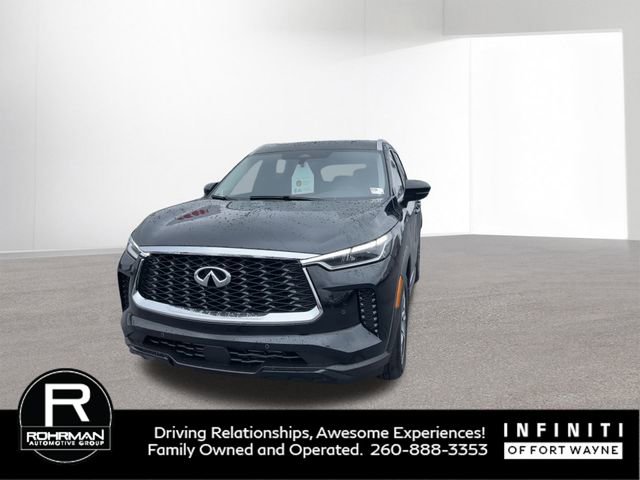 New 2025 INFINITI QX60 Luxe image 3
