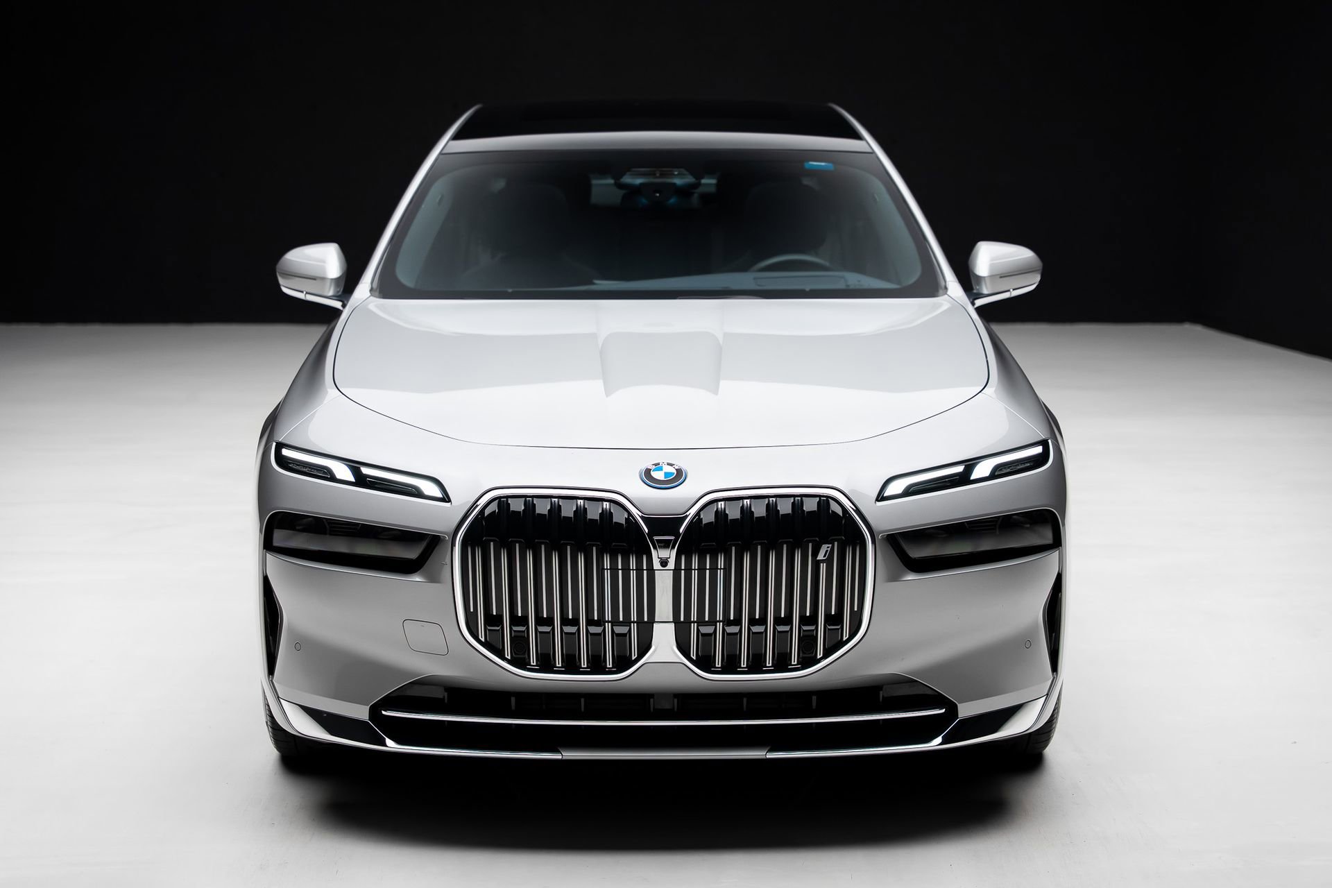Used 2024 BMW i7 eDrive50 RWD image 6