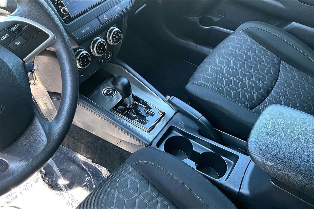 Used 2025 Mitsubishi Outlander Sport ES image 18