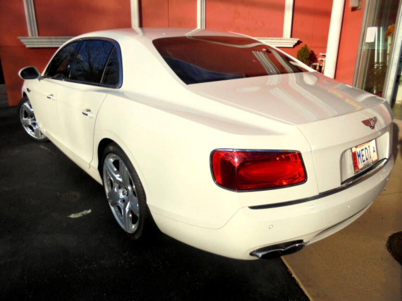 Used 2016 Bentley Flying Spur V8 AWD/4WD image 19