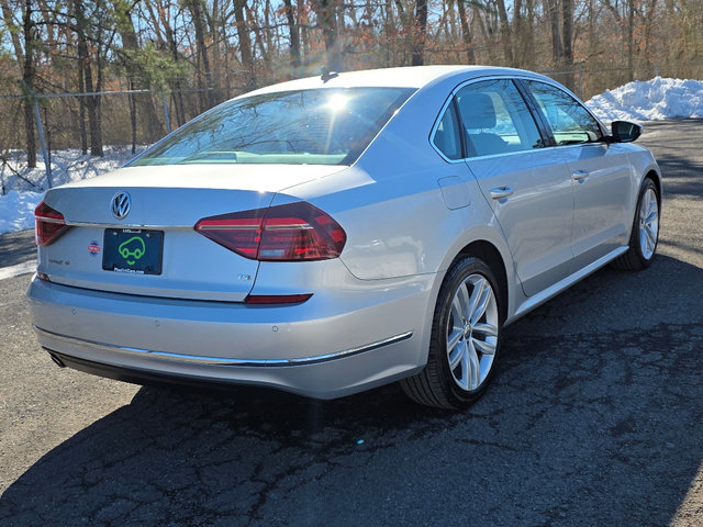 Used 2018 Volkswagen Passat 2.0T SE image 13
