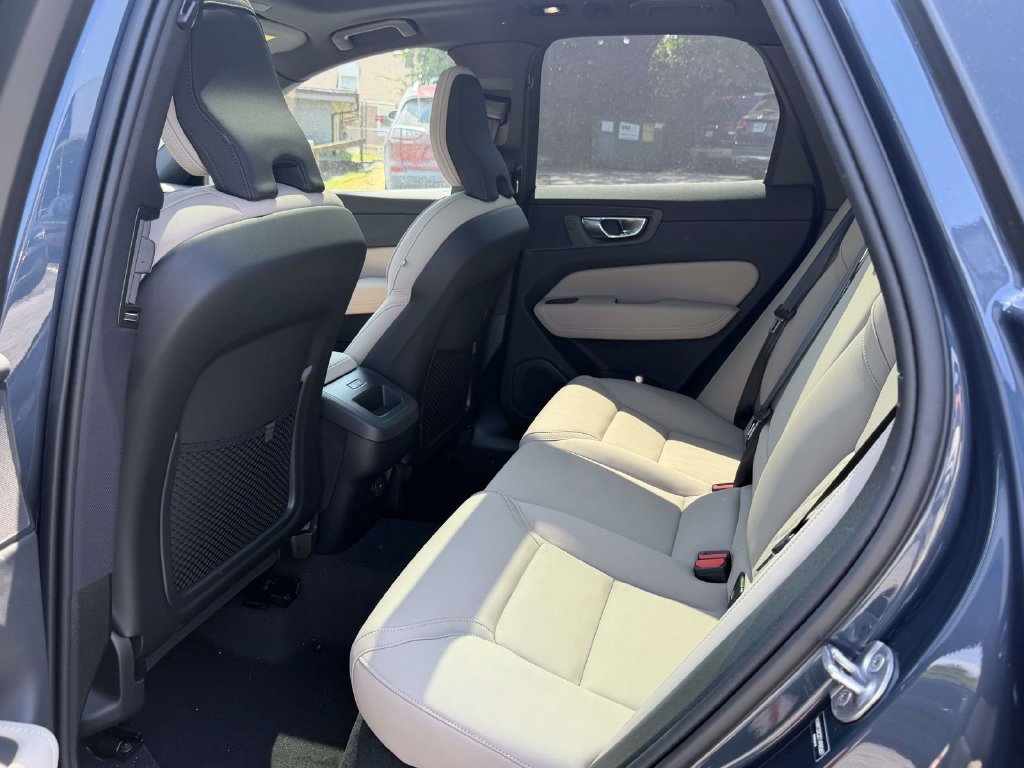 New 2026 Volvo XC60 B5 Plus w/ Protection Package Premier AWD/4WD image 14
