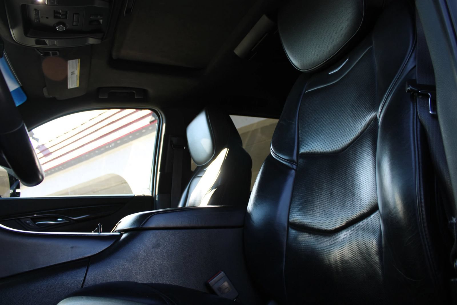 Used 2016 Cadillac Escalade Platinum AWD/4WD image 11