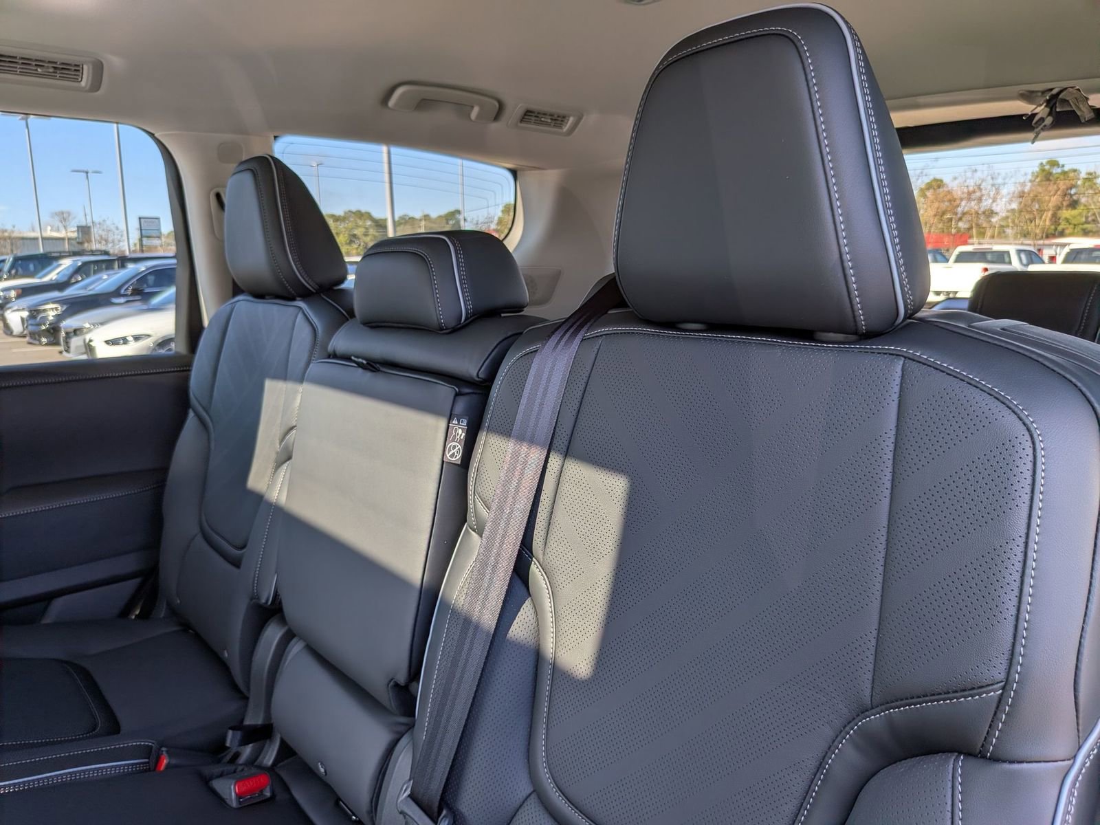 New 2026 INFINITI QX80 Luxe w/ Cargo Package image 29