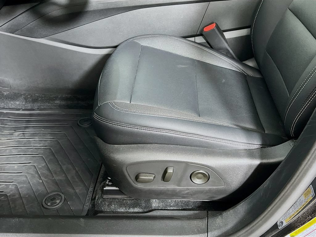 New 2026 Chevrolet Blazer EV LT AWD/4WD image 19