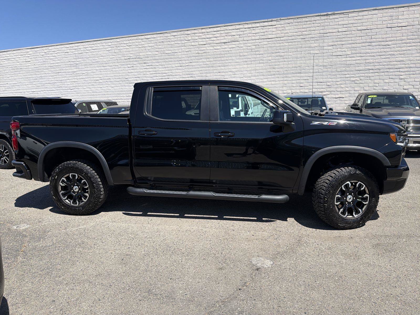 Used 2024 Chevrolet Silverado 1500 ZR2 AWD/4WD image 3