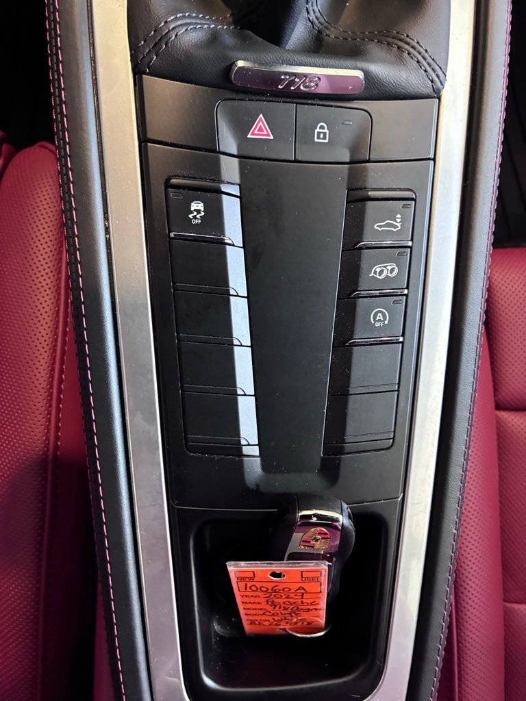 Used 2024 Porsche 718 Cayman S RWD image 27