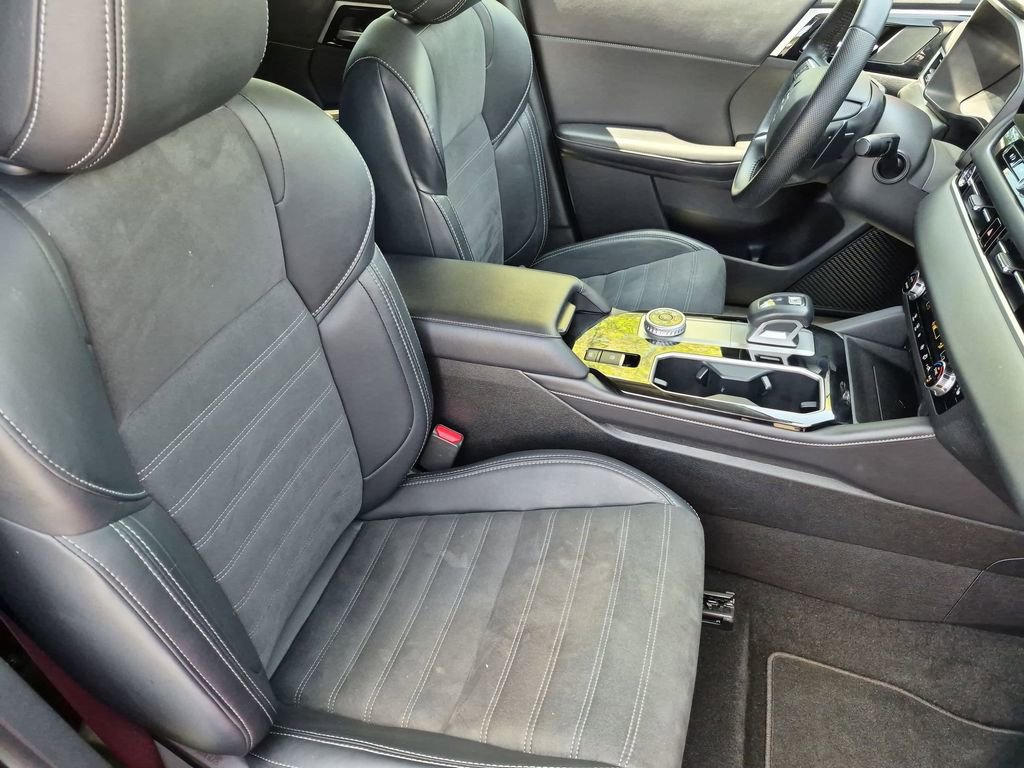 Used 2025 Mitsubishi Outlander SE AWD/4WD image 32