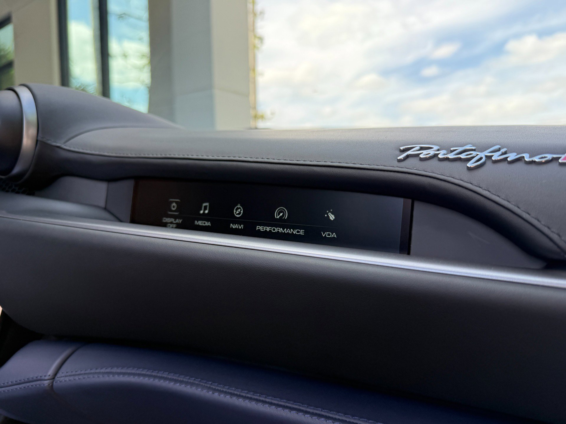 Used 2022 Ferrari Portofino M image 27