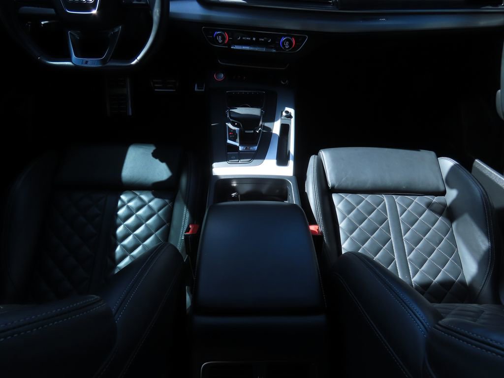 Used 2018 Audi SQ5 Prestige w/ Prestige Package image 9