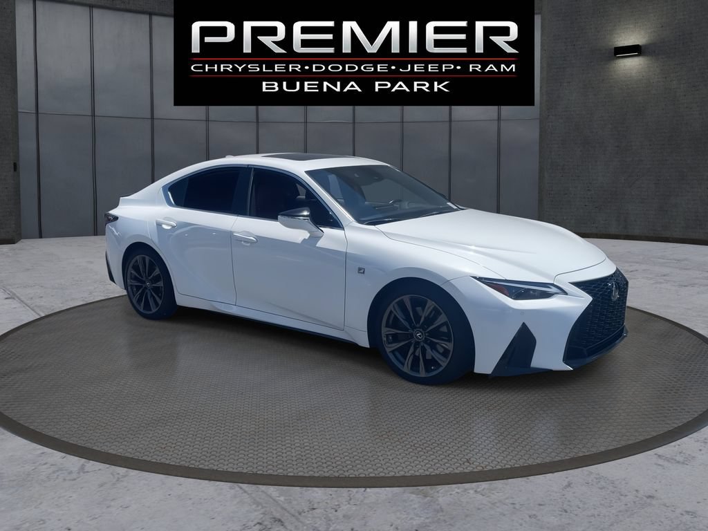 Used 2022 Lexus IS 350 F Sport RWD image 2