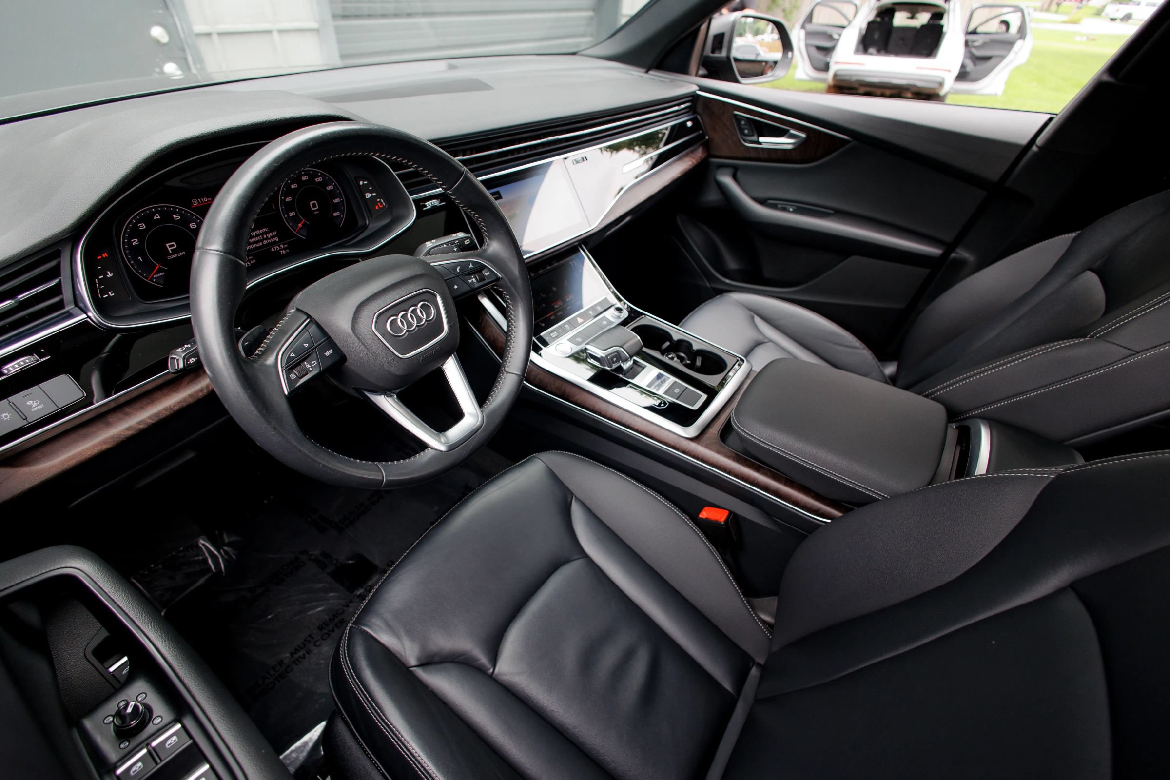 Used 2020 Audi Q8 Premium w/ Black Optic Package AWD/4WD image 12