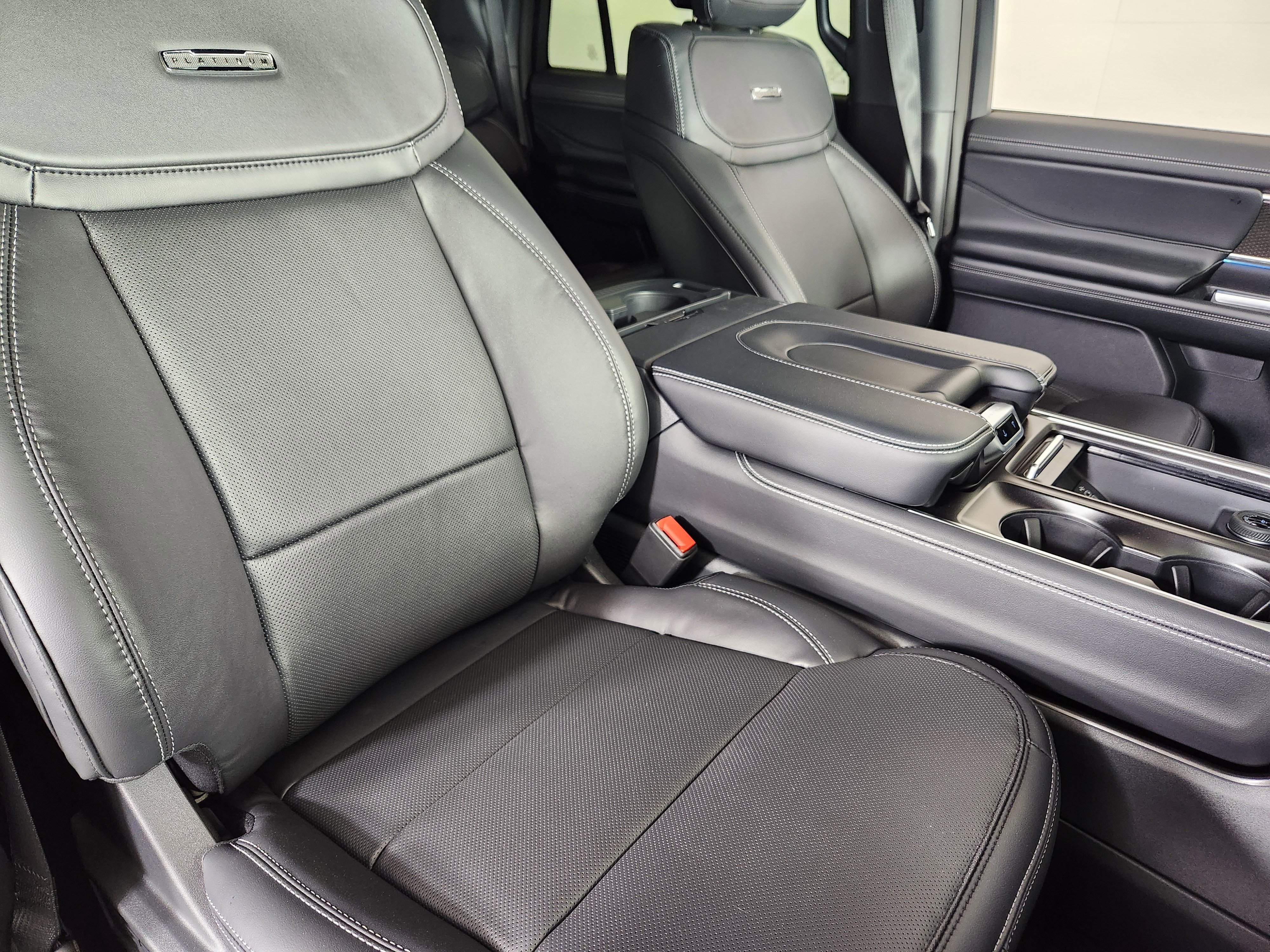 New 2026 Ford Expedition Max Platinum w/ Stealth Appearance Package image 10