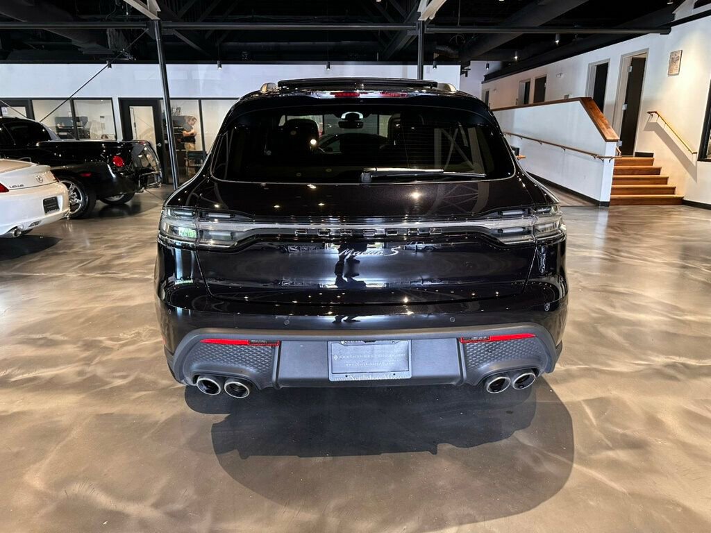 Used 2024 Porsche Macan S AWD/4WD image 4