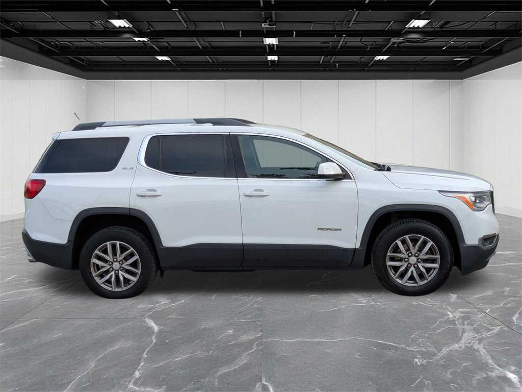 Used 2017 GMC Acadia SLE image 6