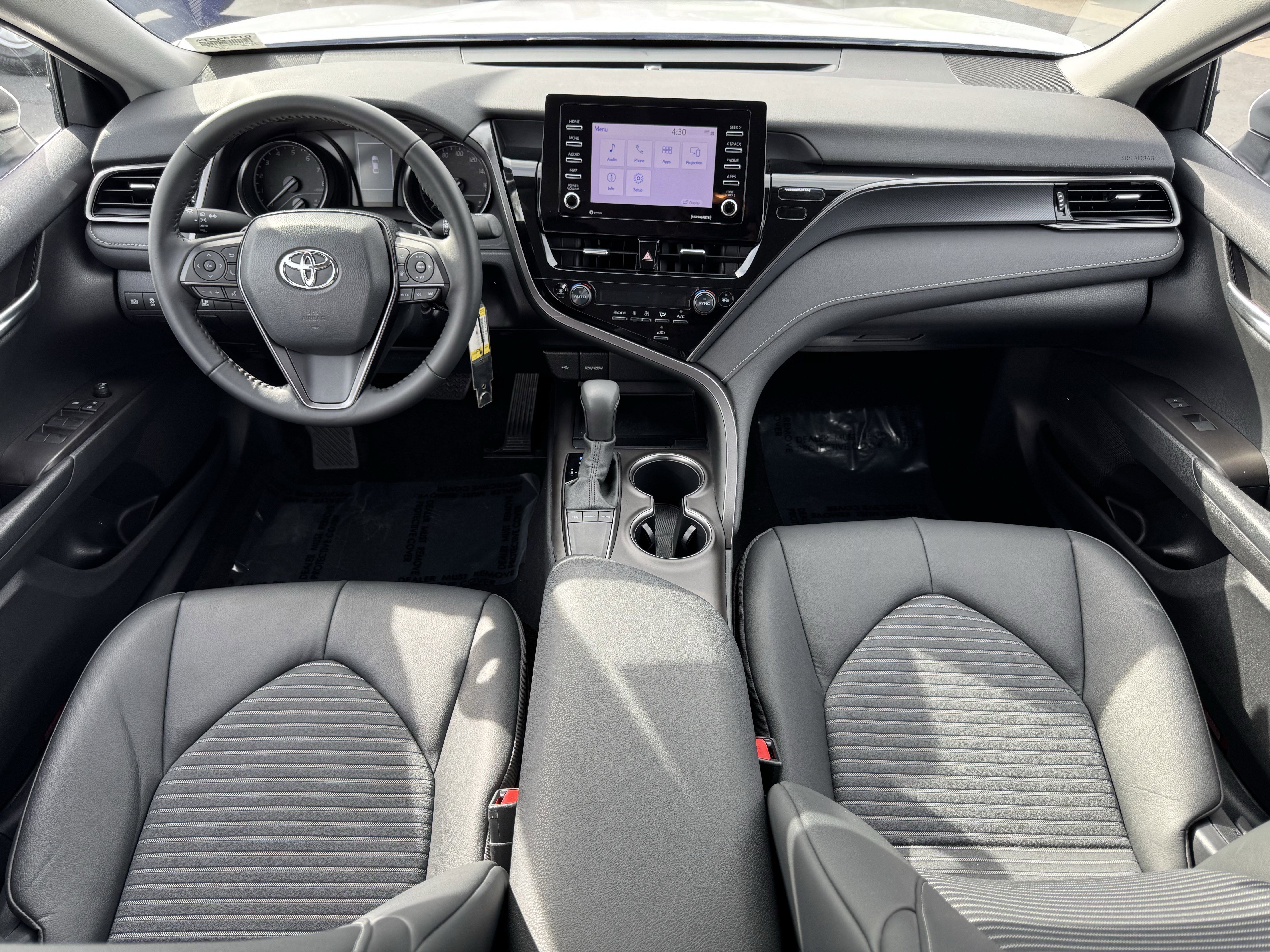 Used 2023 Toyota Camry SE FWD image 31