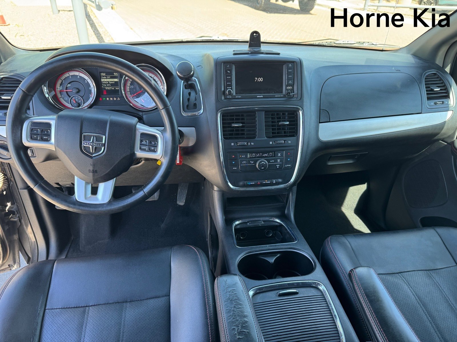 Used 2016 Dodge Grand Caravan R/T image 15