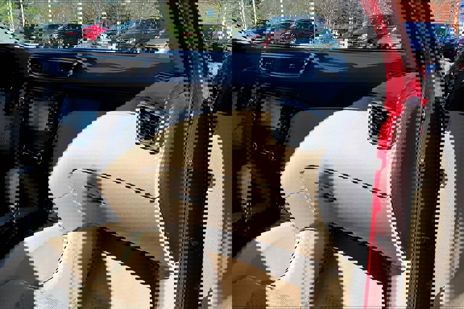 Used 2014 Nissan Rogue SV w/ SV Premium Package image 16