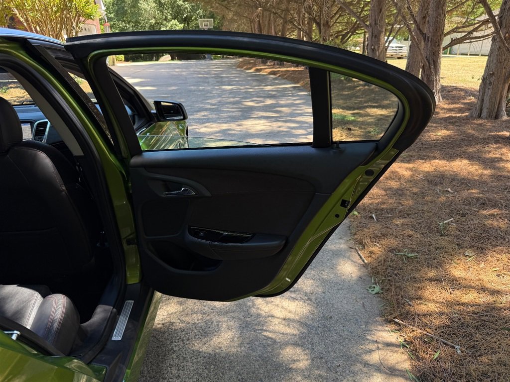 Used 2015 Chevrolet SS image 63