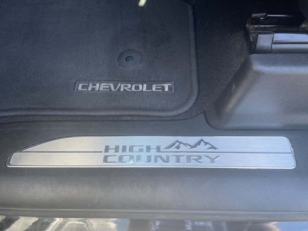 Used 2022 Chevrolet Silverado 3500 High Country w/ Safety Package II AWD/4WD image 33