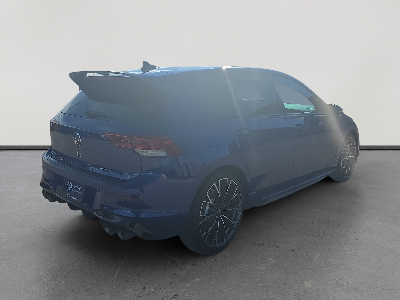 Certified 2025 Volkswagen Golf w/ Euro Style Package image 5