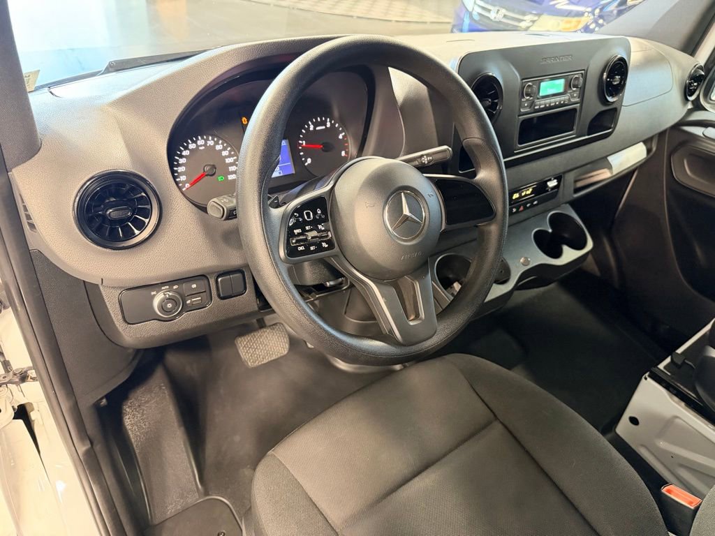 Used 2021 Mercedes-Benz Sprinter 2500 image 28