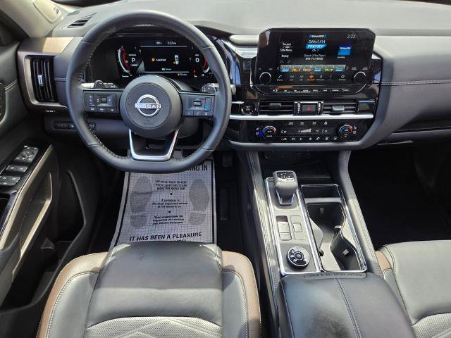 Certified 2025 Nissan Pathfinder Platinum w/ Cargo Package AWD/4WD image 10