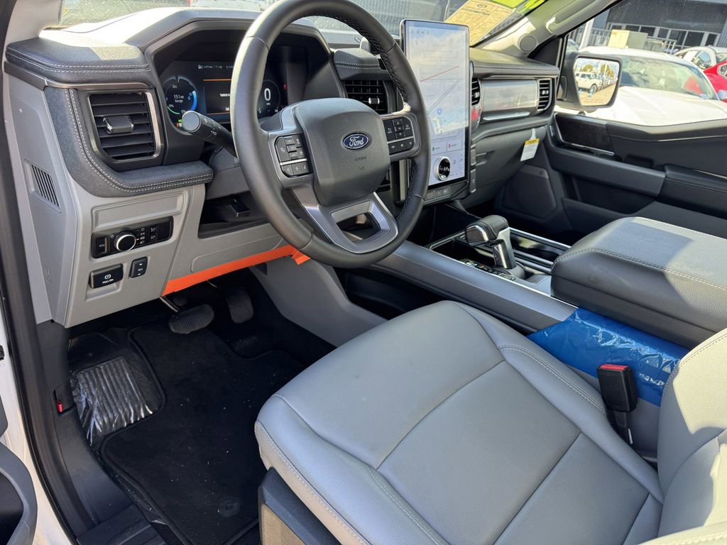 Used 2025 Ford F150 Lightning Flash image 14