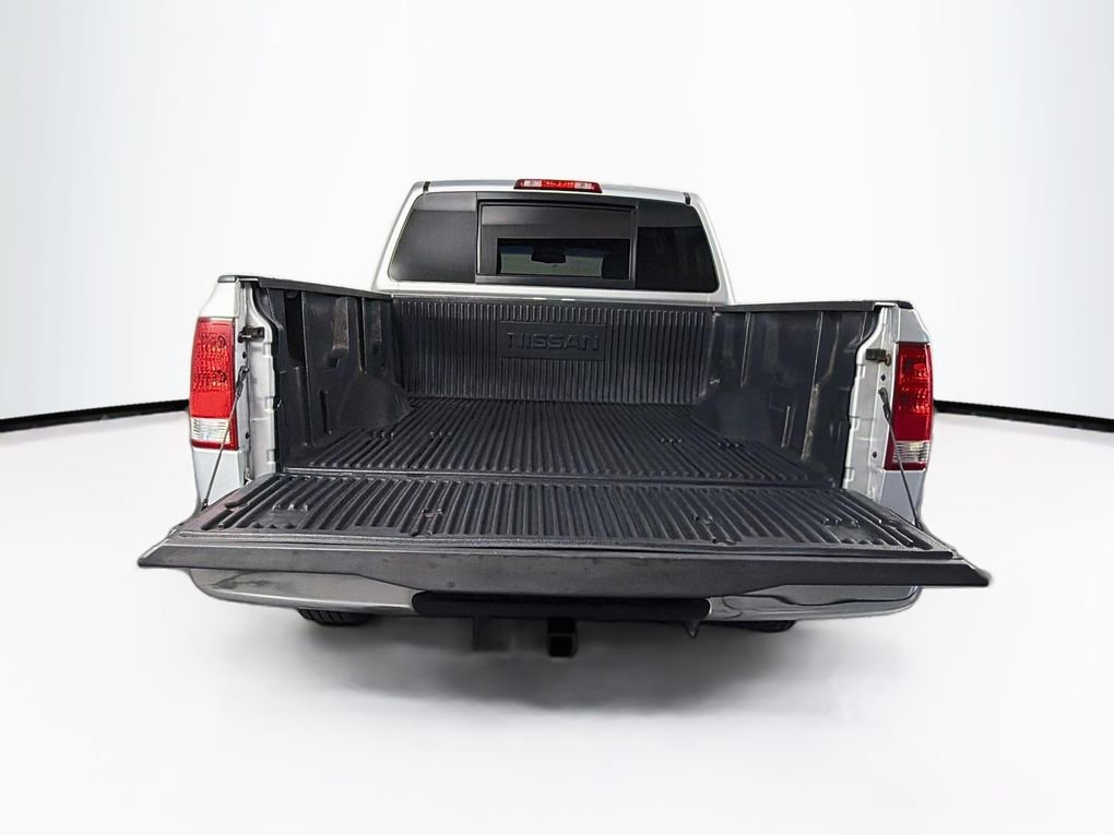 Used 2010 Nissan Titan SE w/ SE Value Truck Pkg RWD image 23