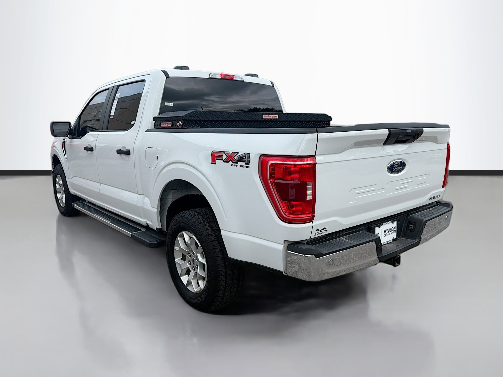 Used 2022 Ford F150 XLT w/ Trailer Tow Package image 5