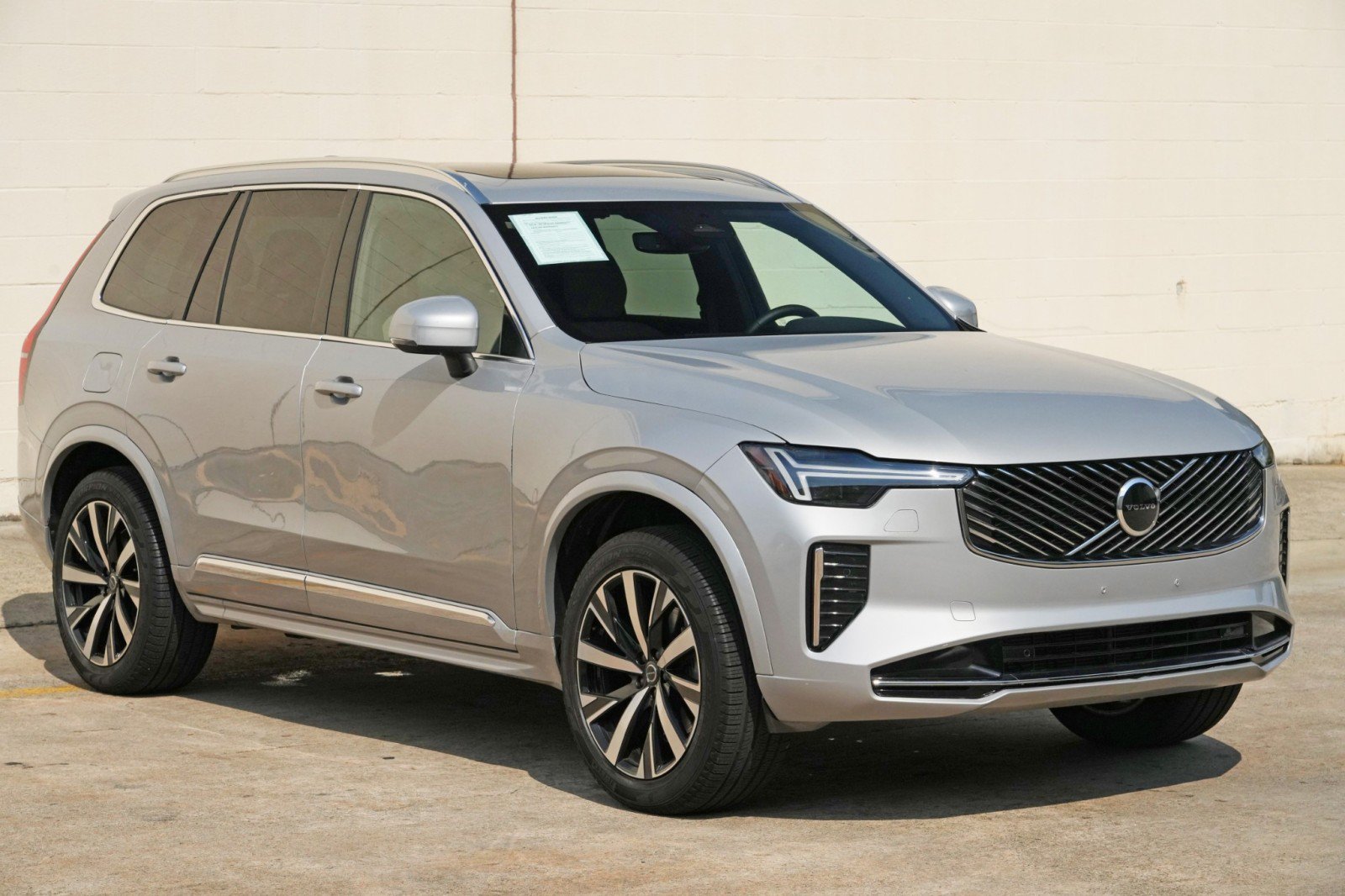 Used 2025 Volvo XC90 B5 Core w/ Protection Package Premier AWD/4WD image 59