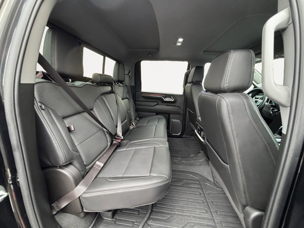 Used 2024 GMC Sierra 2500 Denali w/ Denali Reserve Package AWD/4WD image 11