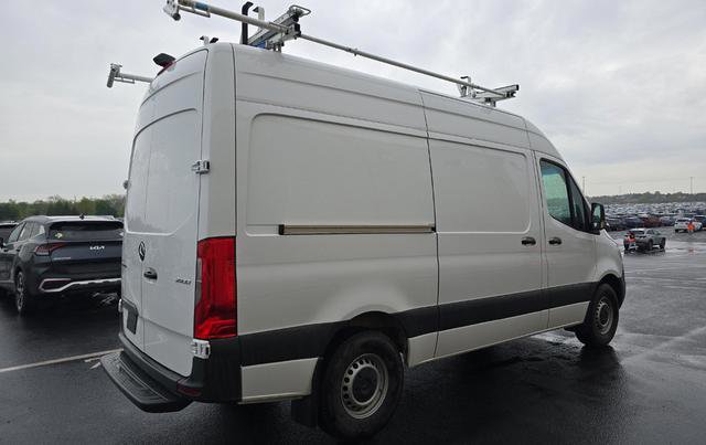 Used 2023 Mercedes-Benz Sprinter 2500 image 3