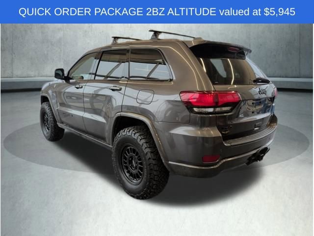 Used 2019 Jeep Grand Cherokee Altitude AWD/4WD image 4