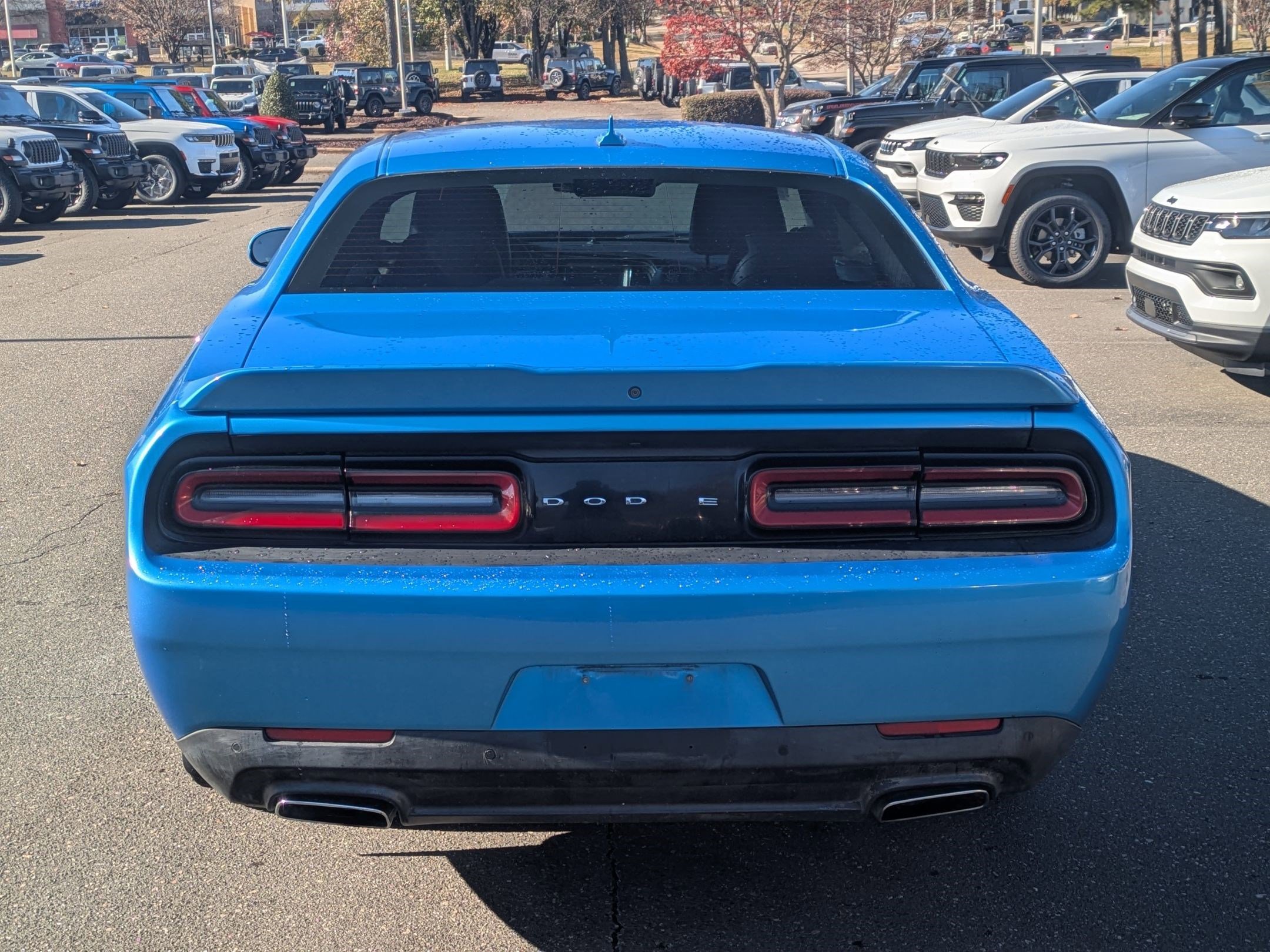 Used 2016 Dodge Challenger SXT Plus image 6