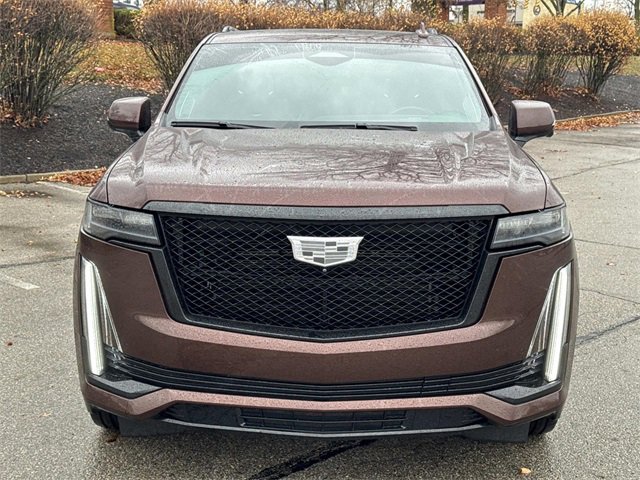 Used 2023 Cadillac Escalade Sport Platinum w/ LPO, ONYX Package image 9