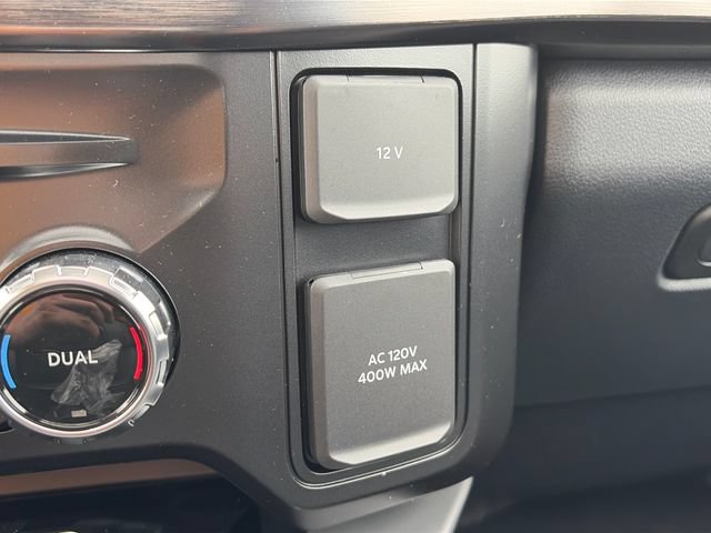 New 2026 Ford F250 Lariat w/ Black Appearance Package AWD/4WD image 24