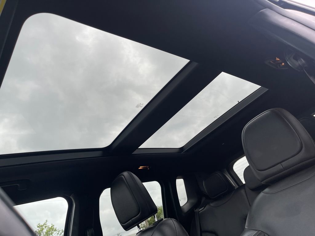 Used 2020 Jeep Renegade Altitude AWD/4WD image 18