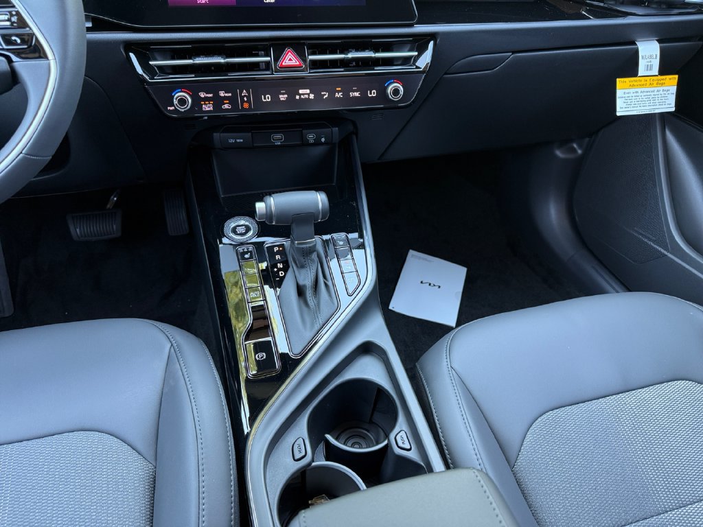 New 2026 Kia Niro EX w/ EX Premium Package FWD image 11