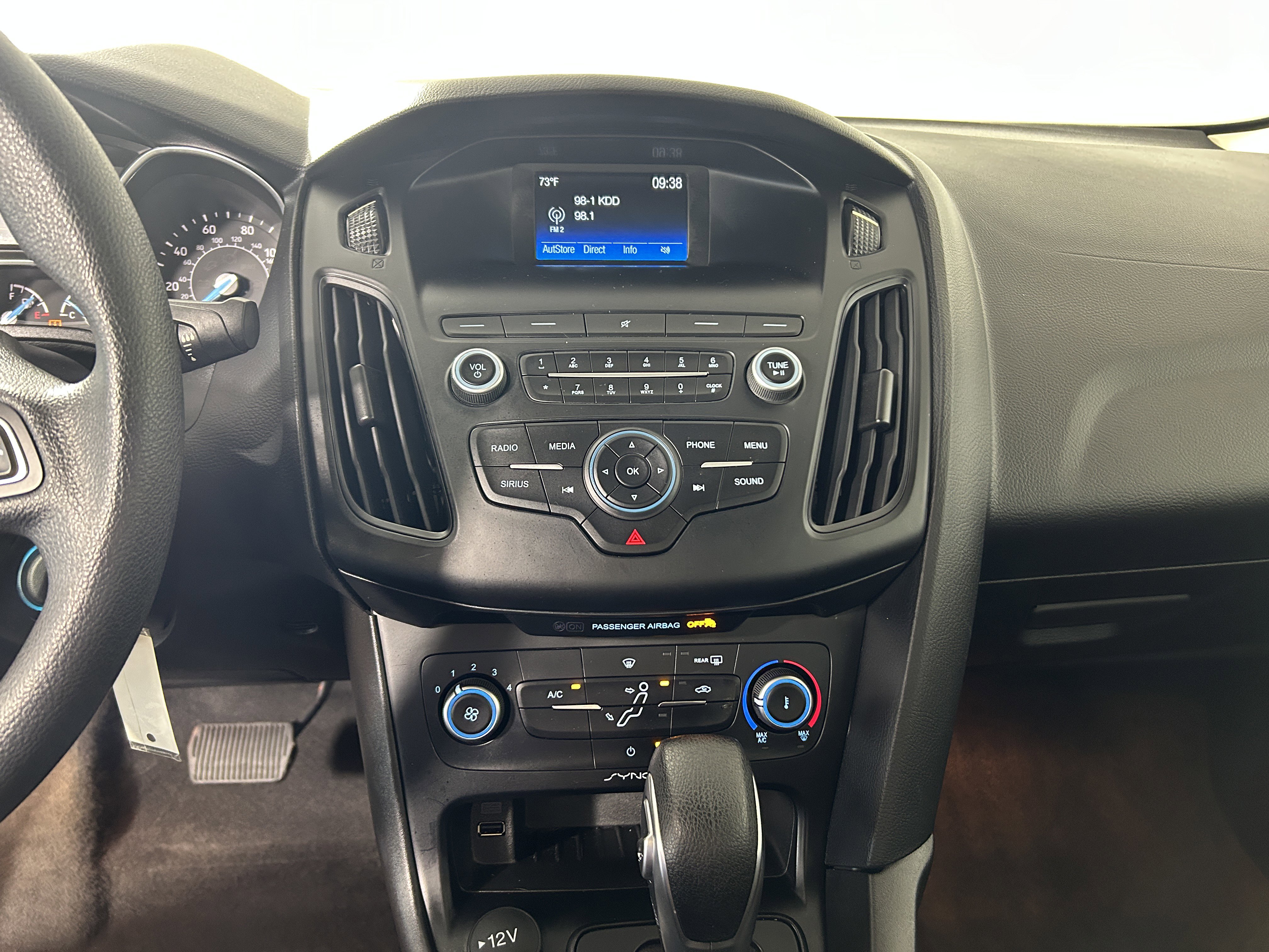 Used 2018 Ford Focus SE image 19