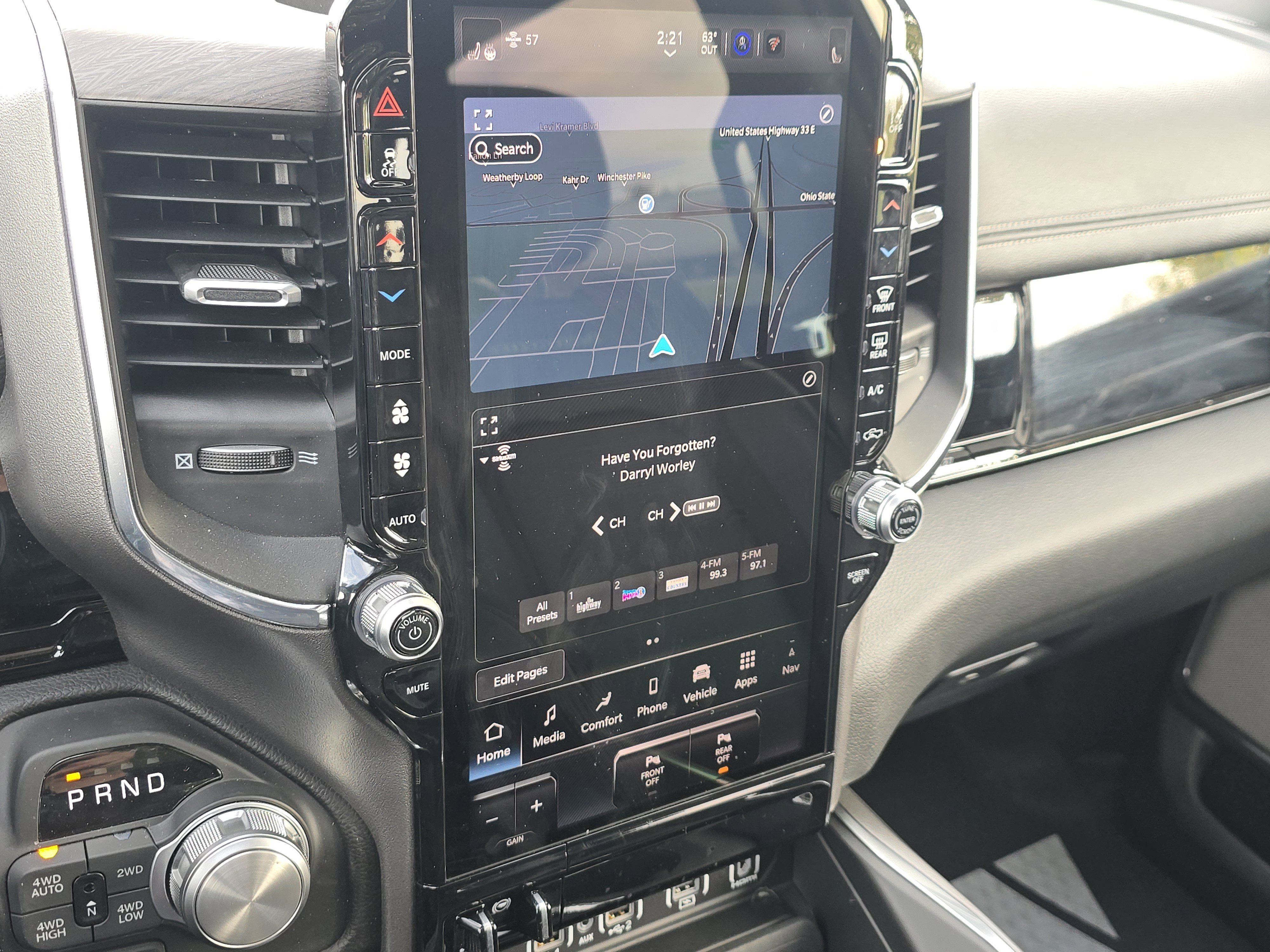 New 2025 RAM 1500 Laramie w/ Night Edition AWD/4WD image 33