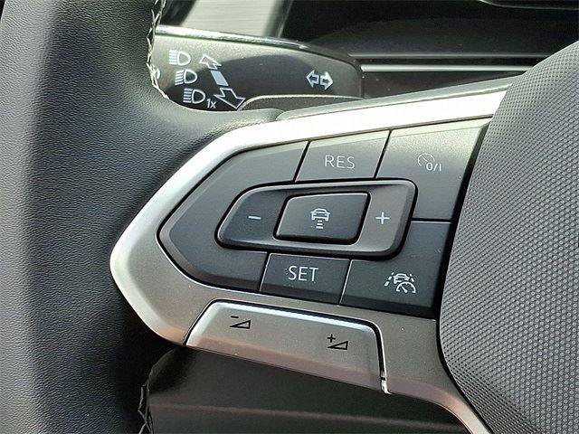 New 2025 Volkswagen Atlas Cross Sport SE image 18