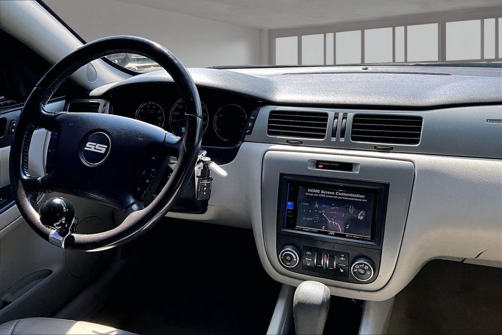 Used 2008 Chevrolet Impala SS w/ Convenience Package FWD image 7