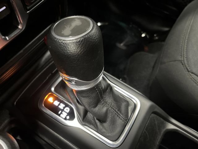 Used 2022 Jeep Wrangler Unlimited Sport image 18