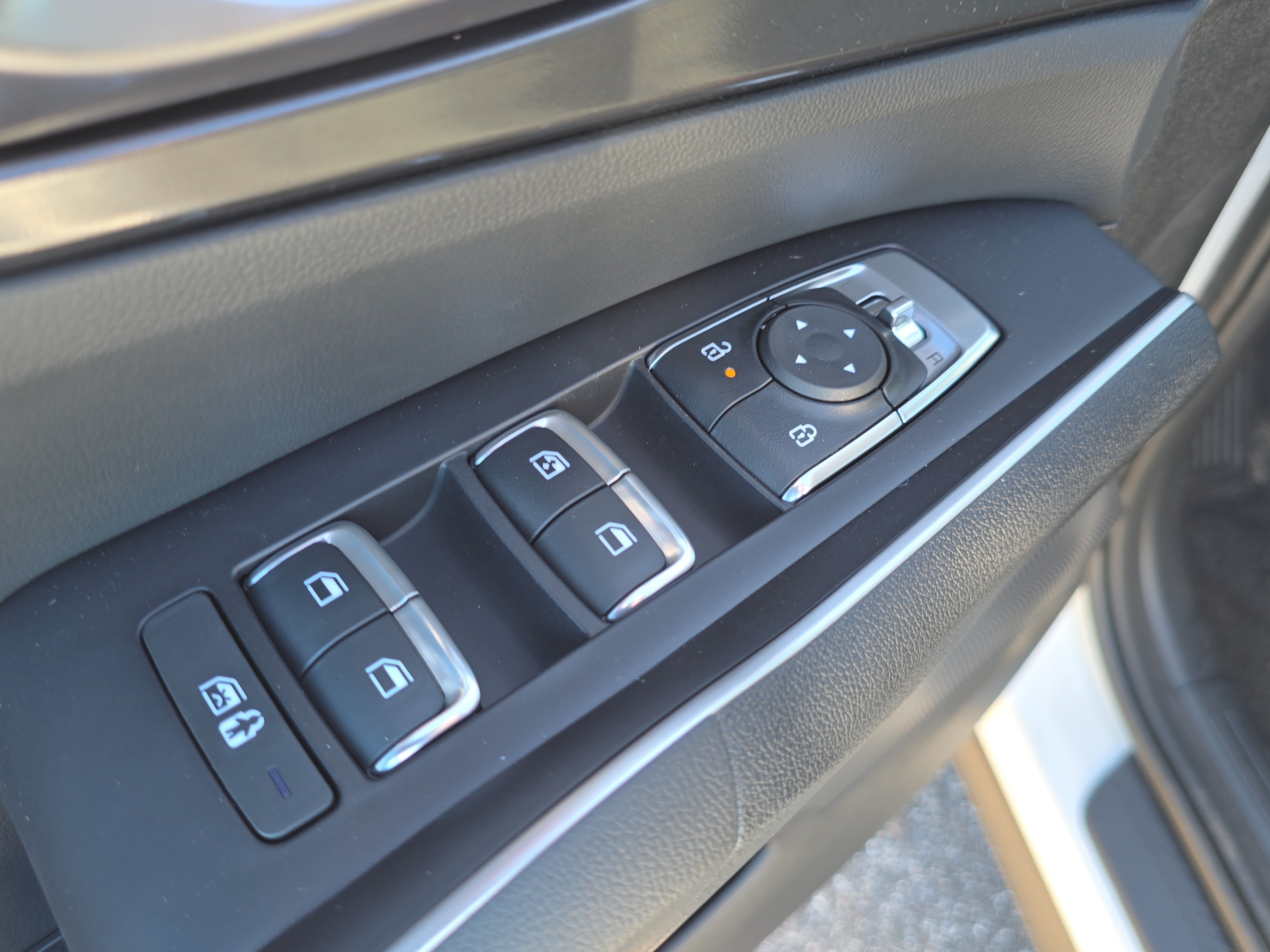 New 2026 Kia Sorento LX FWD image 19