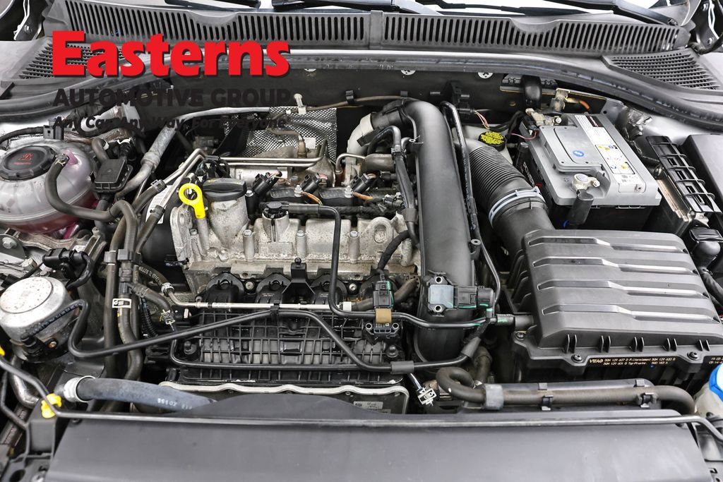 Used 2020 Volkswagen Jetta SE w/ SE Cold Weather Package FWD image 7
