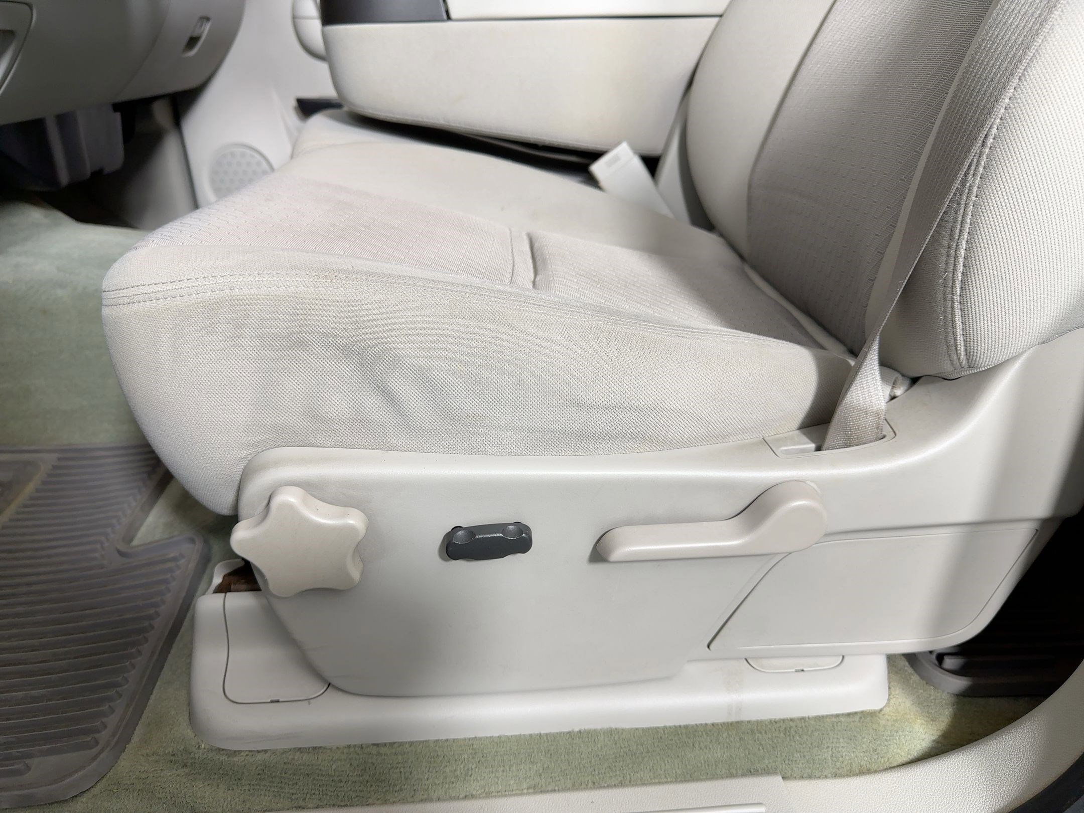 Used 2010 GMC Sierra 1500 SLE w/ Texas Edition image 13