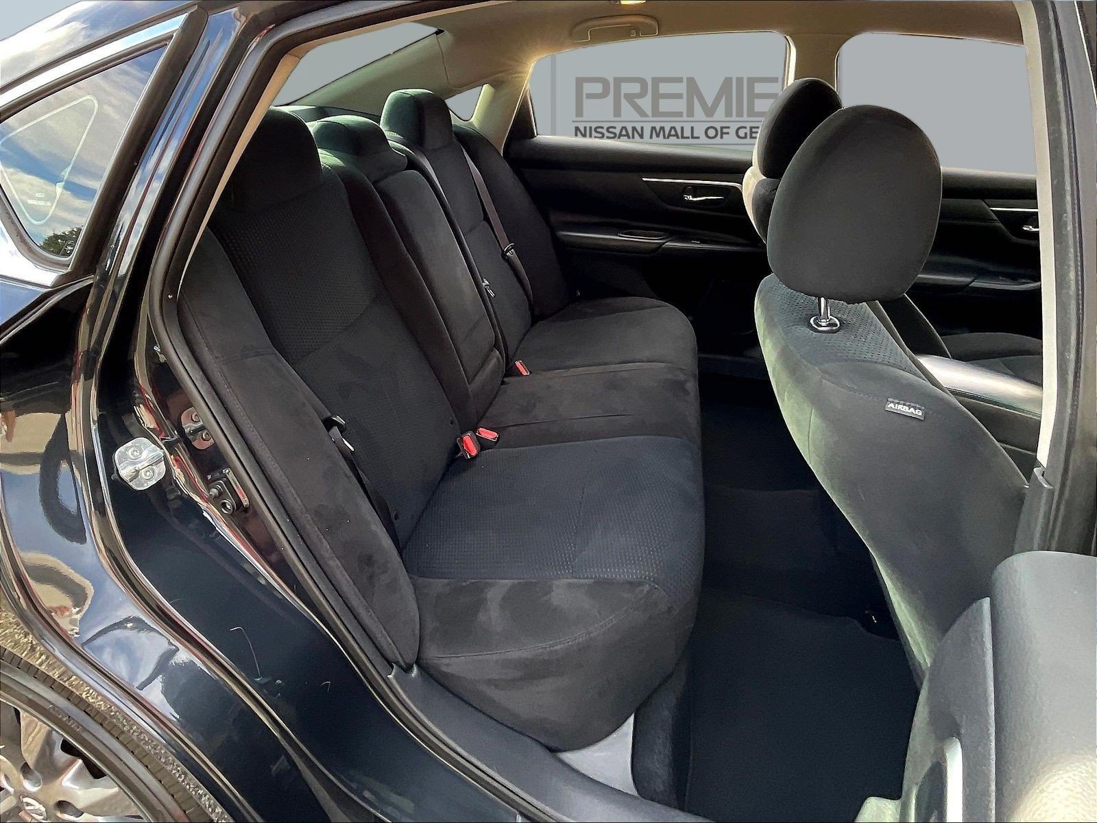 Used 2015 Nissan Altima 2.5 S w/ Special Edition Package FWD image 27